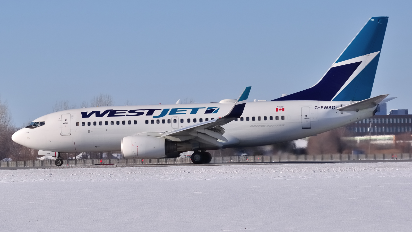 C-FWSO, (cn 32759), Boeing 737-7CT