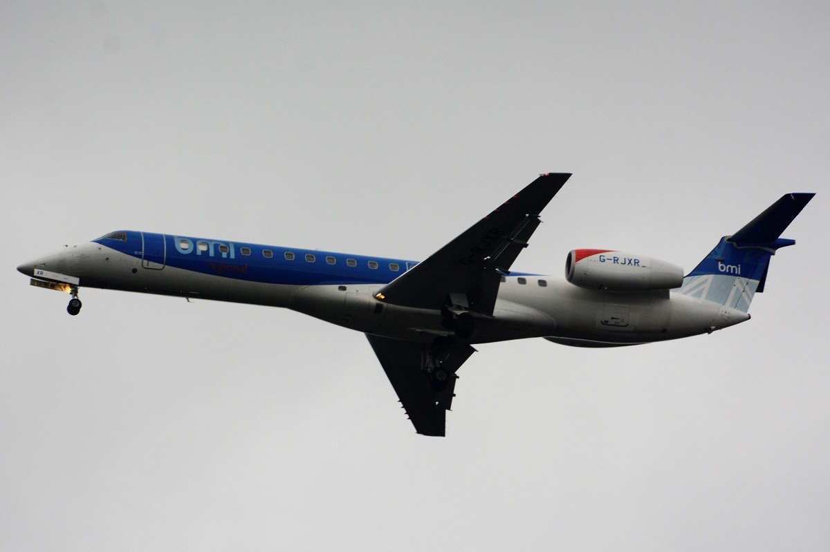 G-RJXR (145070) 1998 Embraer ERJ-145EP