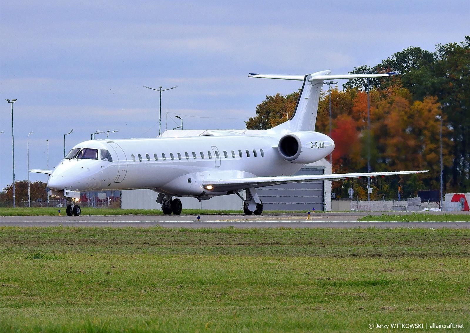 G-RJXH (145442) 2001 Embraer ERJ-145EP