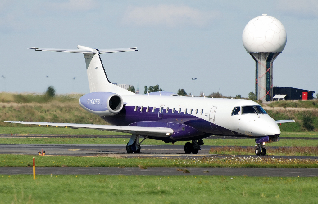 G-CDFS (cn 145431) Embraer ERJ-135ER