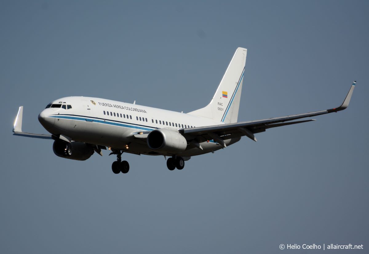 FAC0001 (29272) 1999 Boeing 737-74V(WL) BBJ