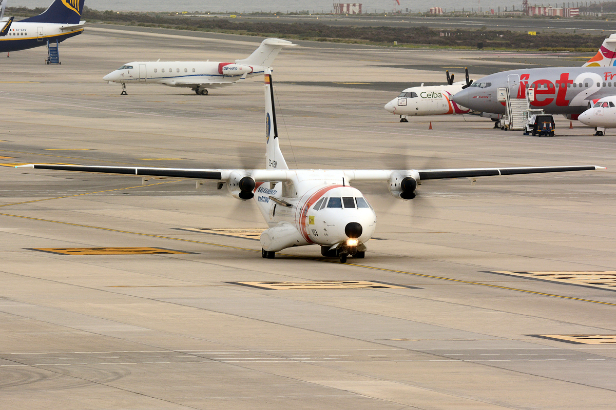 EC-KEM · CASA CN-235 MPA · (LPA / GCLP)