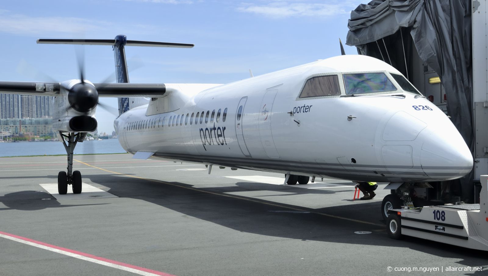 C-GKQF (4391) 2011 Bombardier Dash 8-Q402