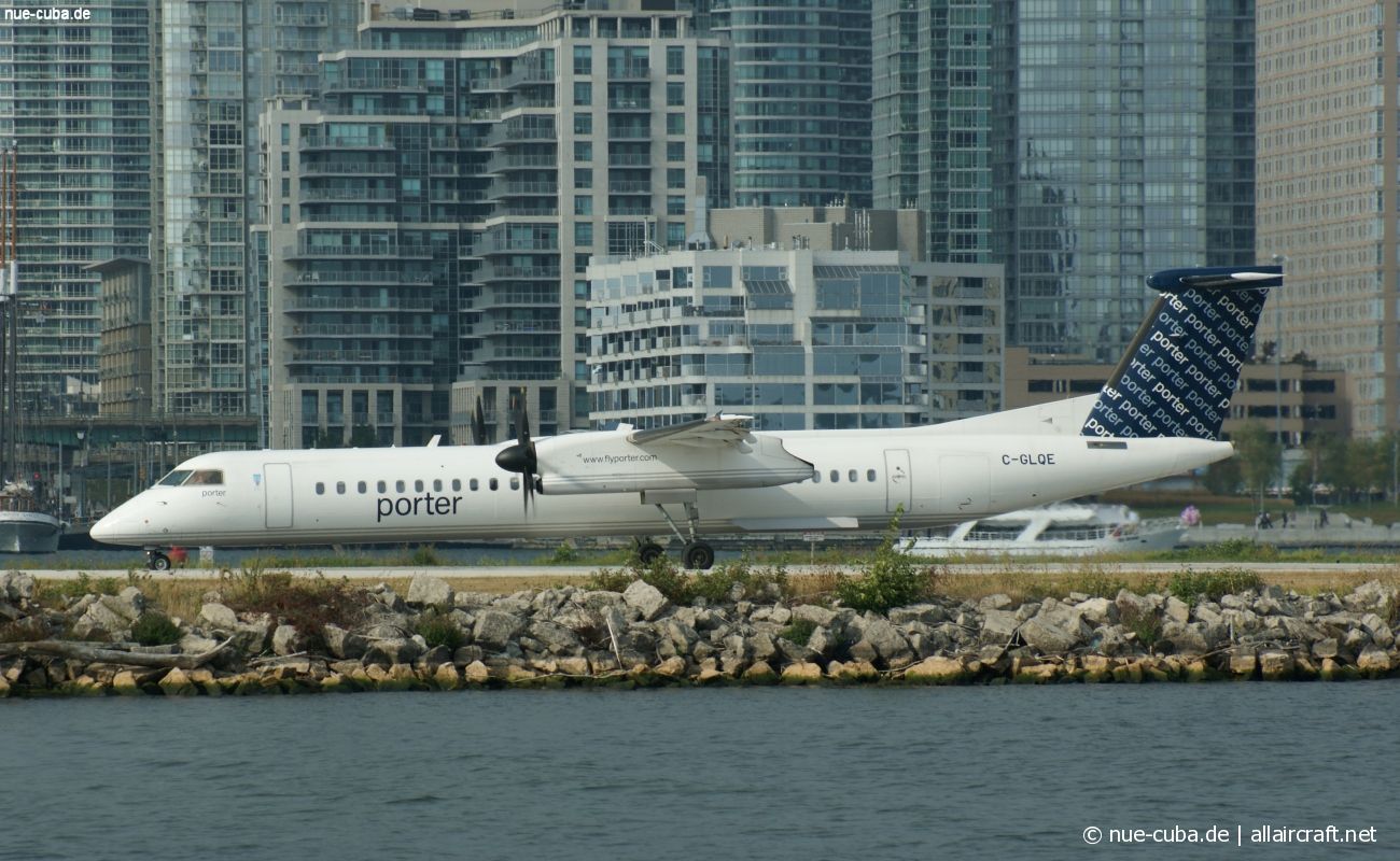 C-GLQE (4140) 2006 Bombardier Dash 8-Q402