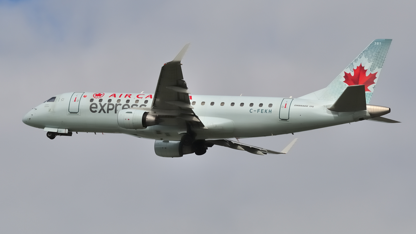 C-FEKH (cn 17000102) Embraer 170-200SU