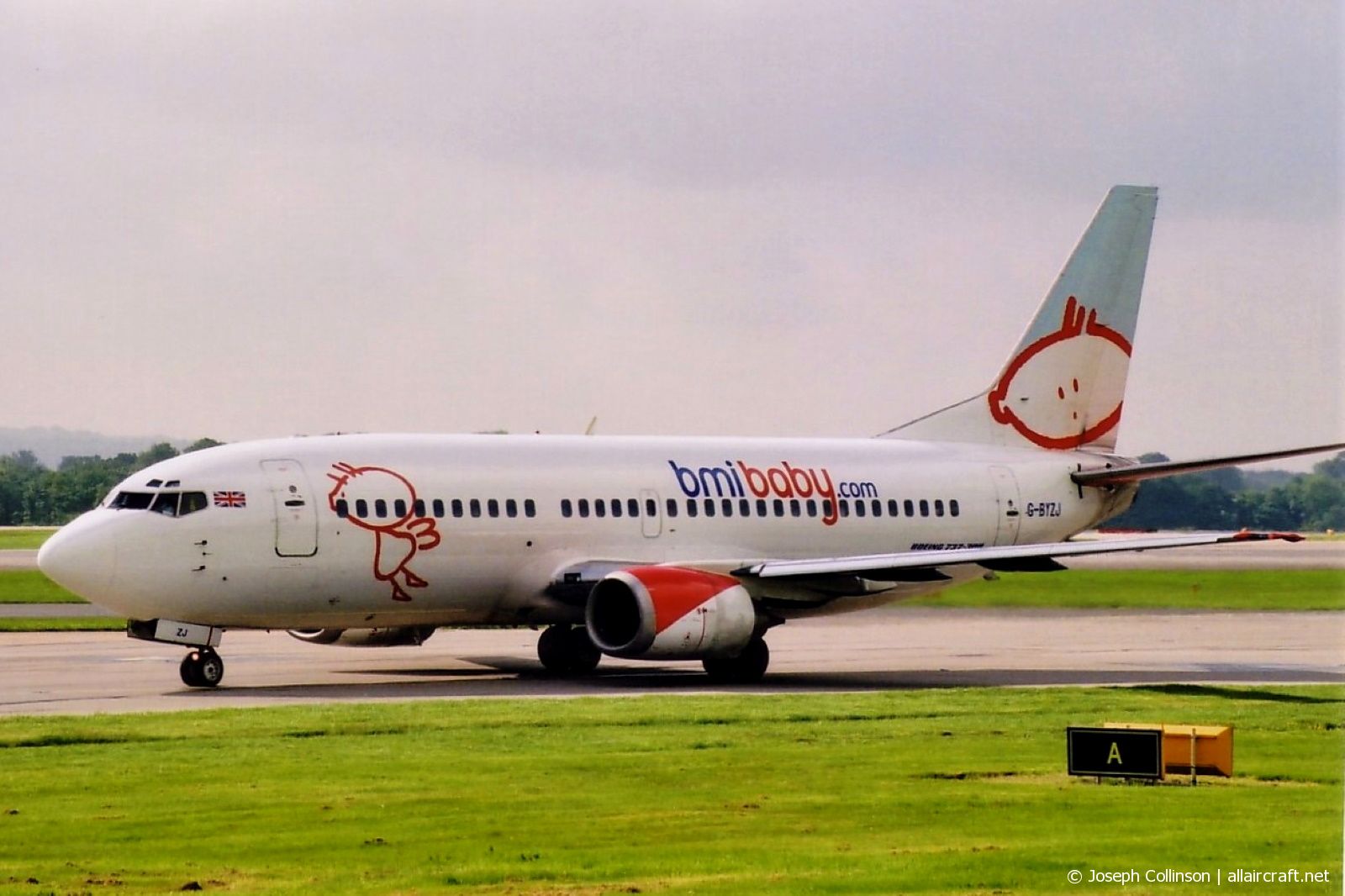 G-BYZJ (24962) 1991 Boeing 737-3Q8