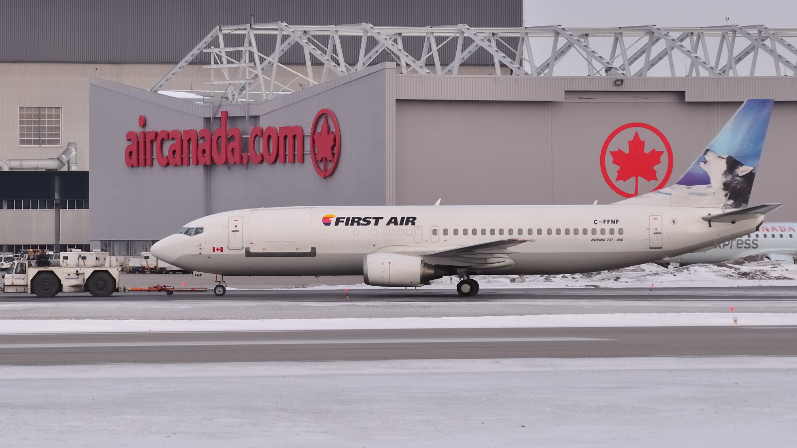 C-FFNF (025412) Boeing 737-406