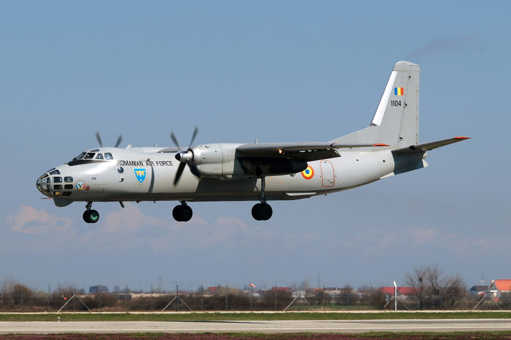 1104 (1104) 1976 Antonov An-30