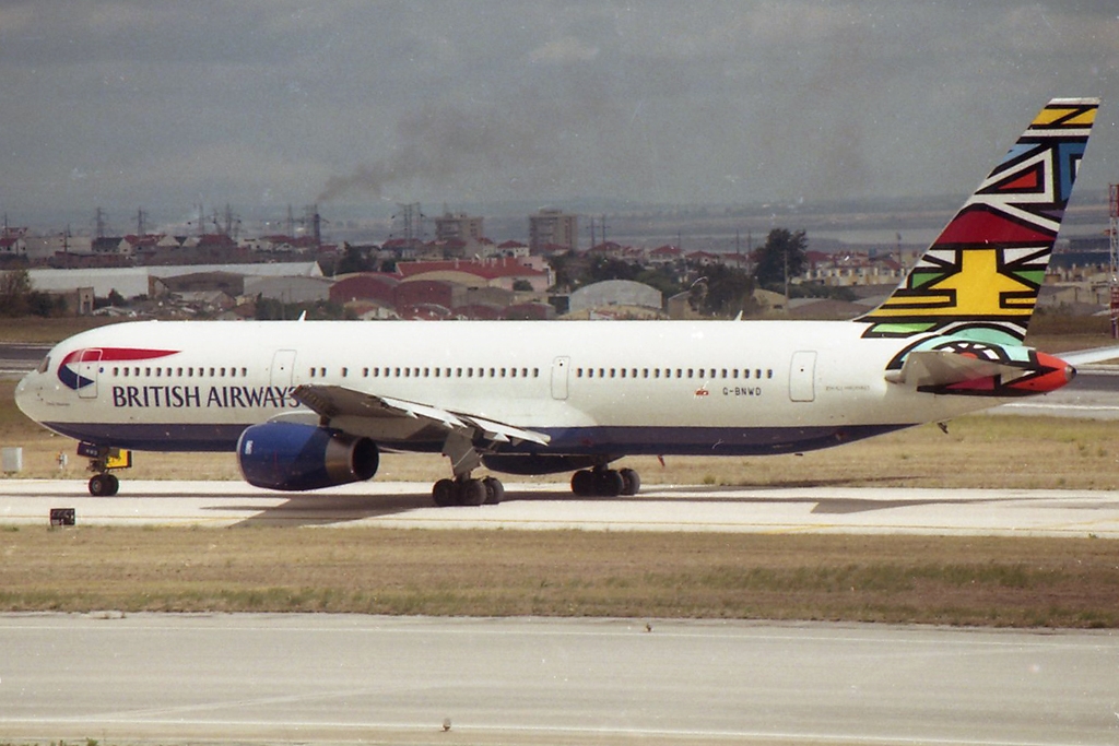 G-BNWD (cn 24336) Boeing 767-336ER