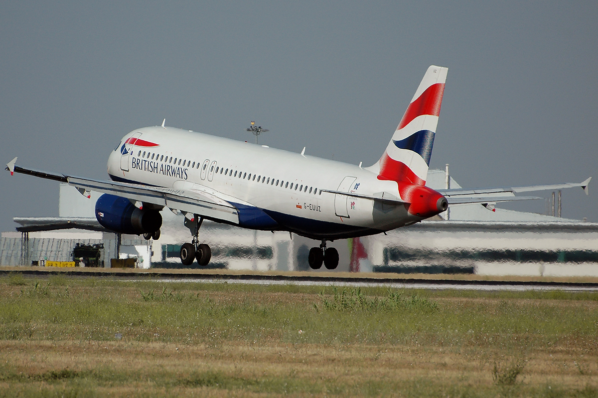 G-EUUZ (3649) 2008 Airbus A320-232
