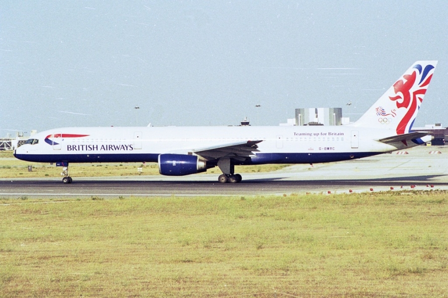 G-BMRC (cn 24072) Boeing 757-236