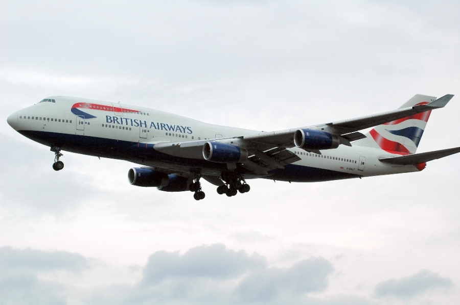 G-BNLF (cn 24048) Boeing 747-436