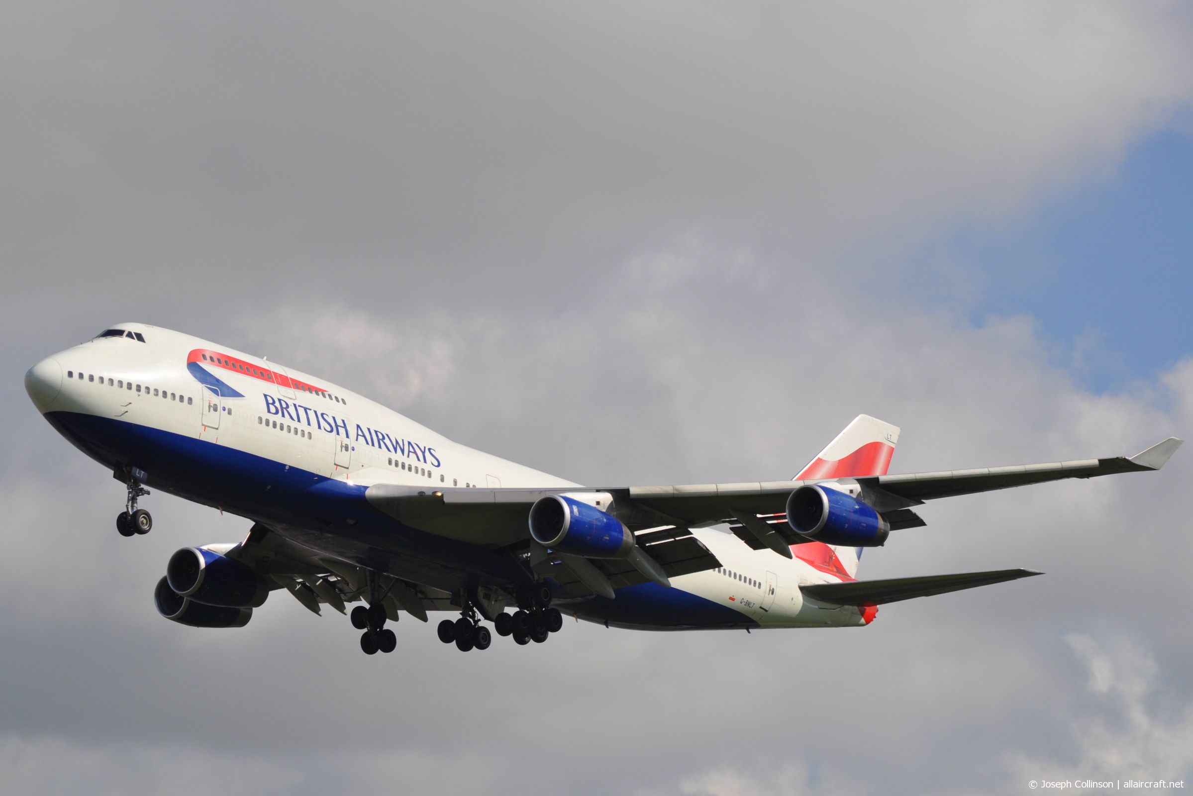 G-BNLT (cn 24630) Boeing 747-436