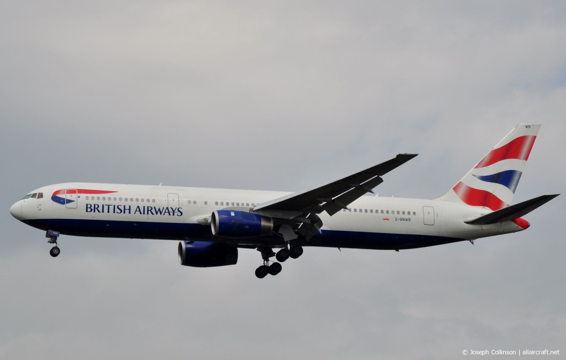G-BNWB (24334) 1989 Boeing 767-336(ER)