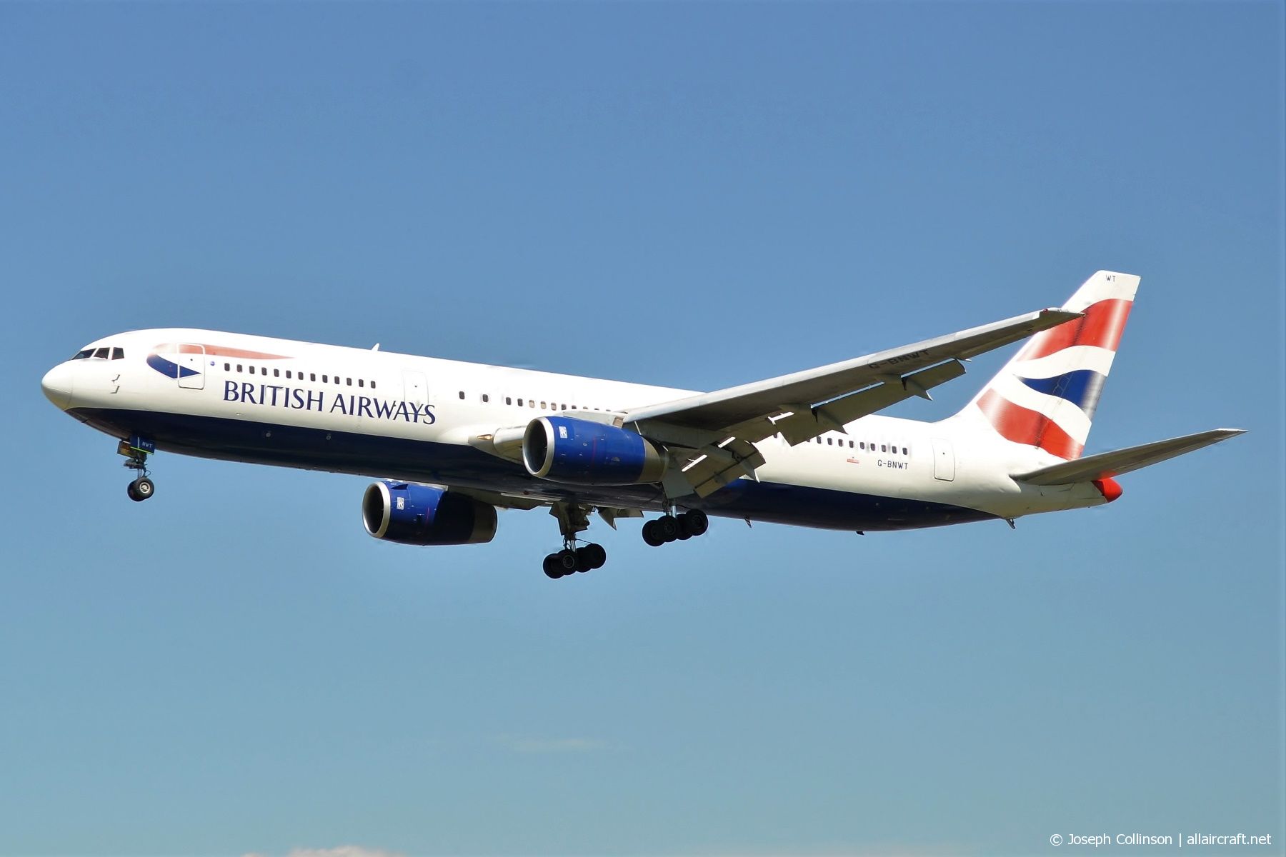 G-BNWT (25828) 1993 Boeing 767-336(ER)