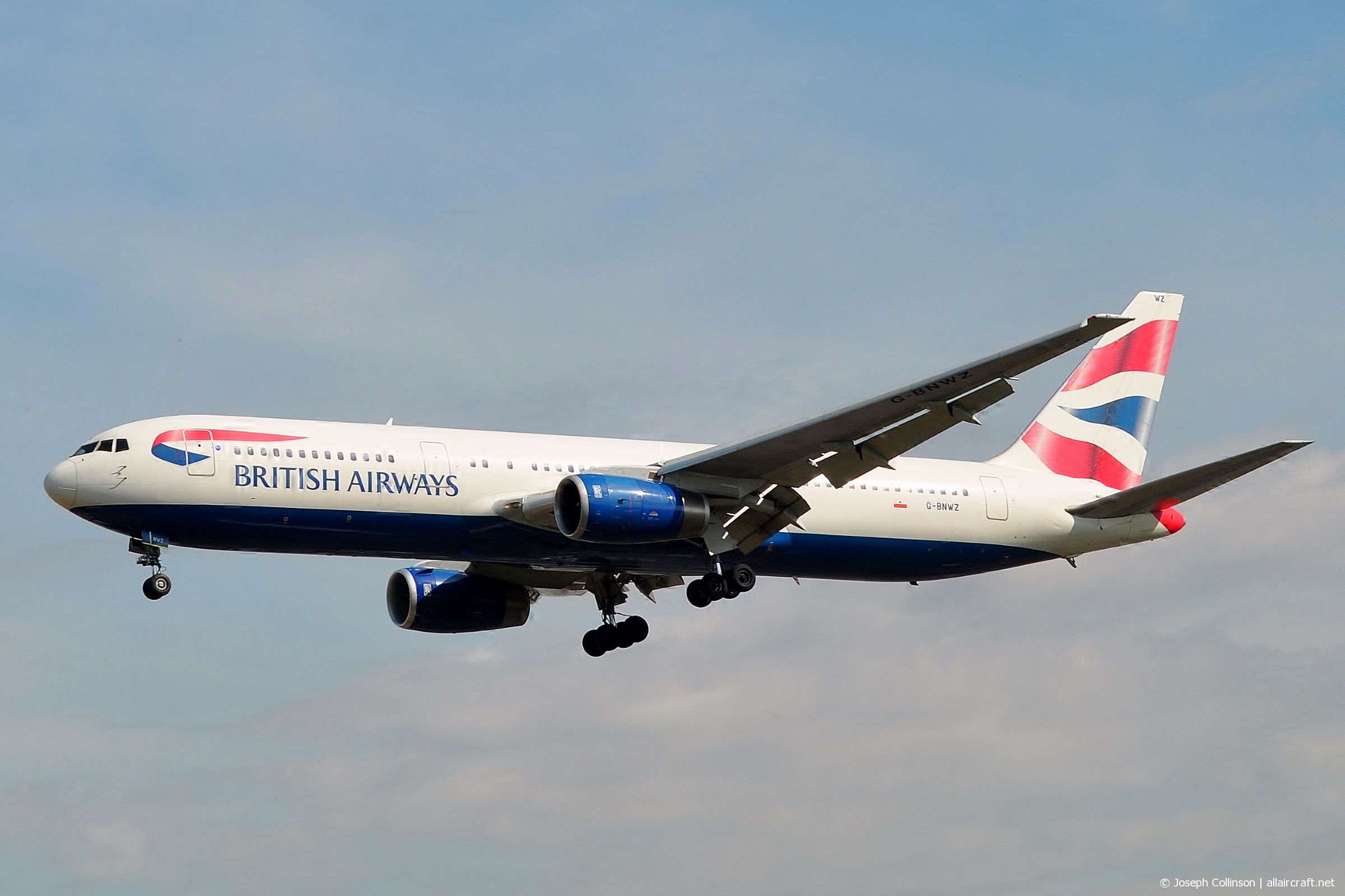 G-BNWZ (25733) 1997 Boeing 767-336ER