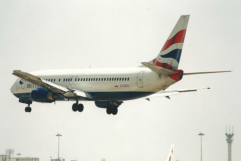 G-DOCI (cn 25839) Boeing 737-436