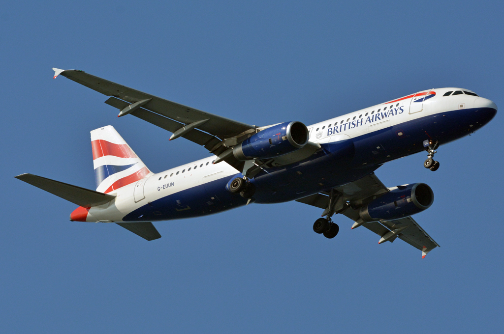 G-EUUN (1910) 2002 Airbus A320-232