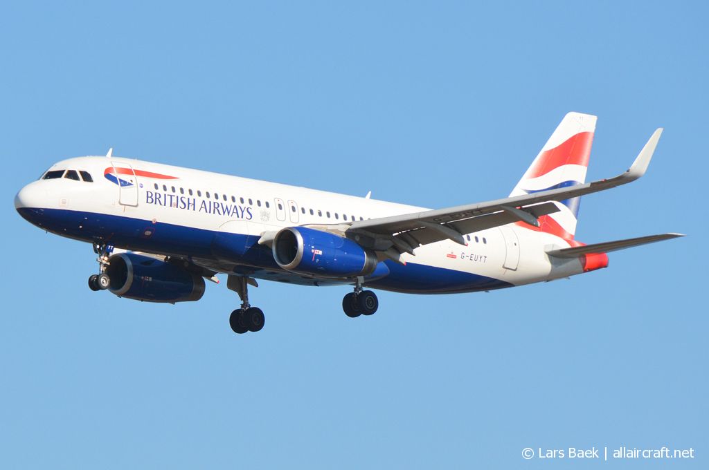 G-EUYT (5985) 2014 Airbus A320-232(WL)