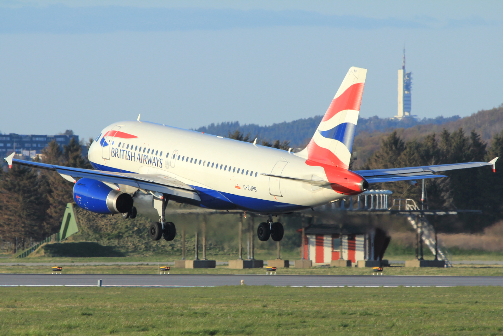 G-EUPB (1115) 1999 Airbus A319-131