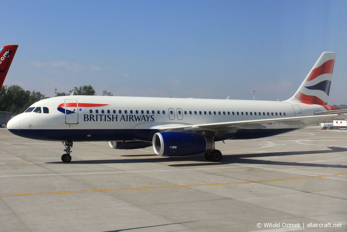 G-EUYI (cn 4306) Airbus A320-232