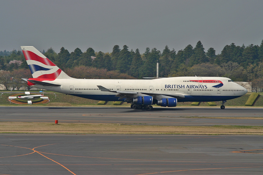 G-BYGC (25823) 1999 Boeing 747-436