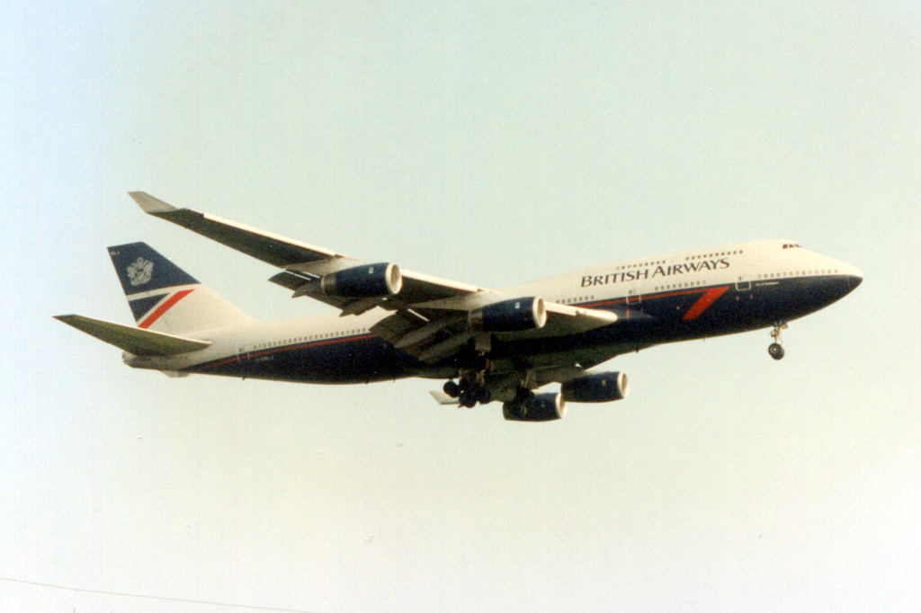 G-BNLJ (cn 24052) Boeing 747-436