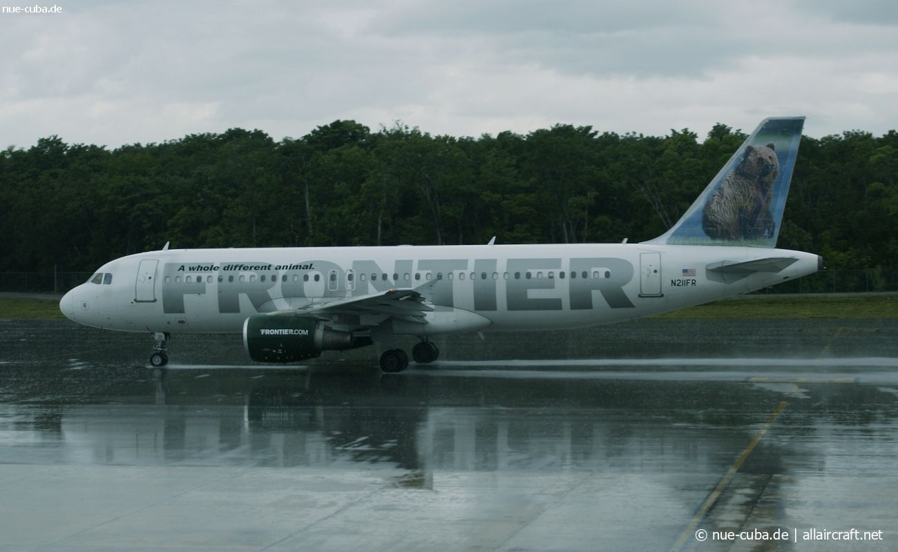 N211FR (4688) 2011 Airbus A320-214