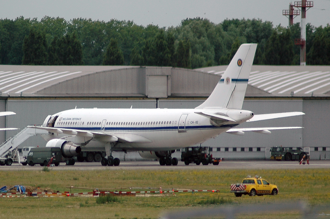 CA-02 (367) 1985 Airbus A310-222