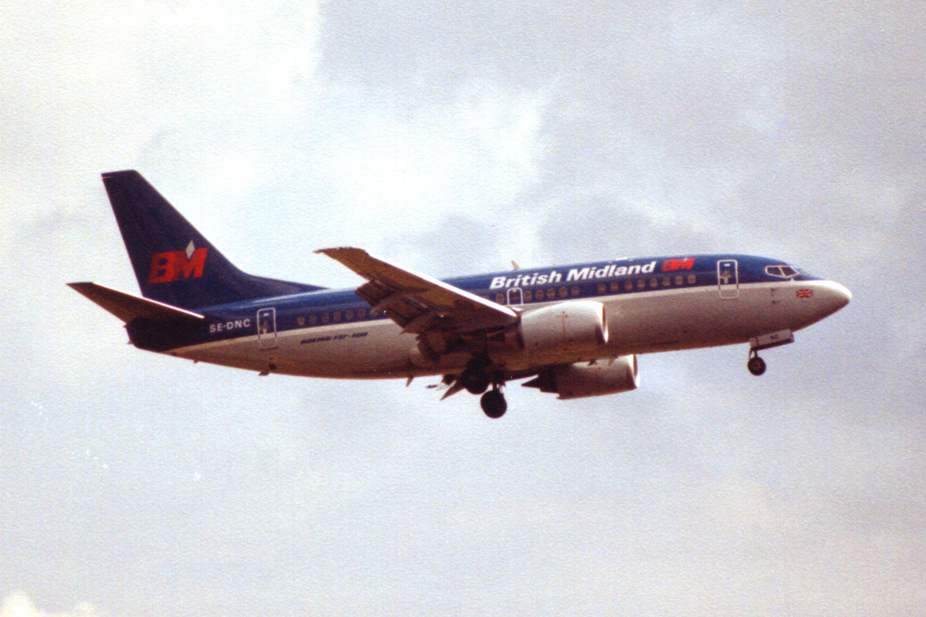 SE-DNC (cn 24754) Boeing 737-53A