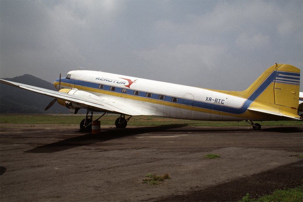 XA-RTC (cn 2219) Douglas DC-3-322