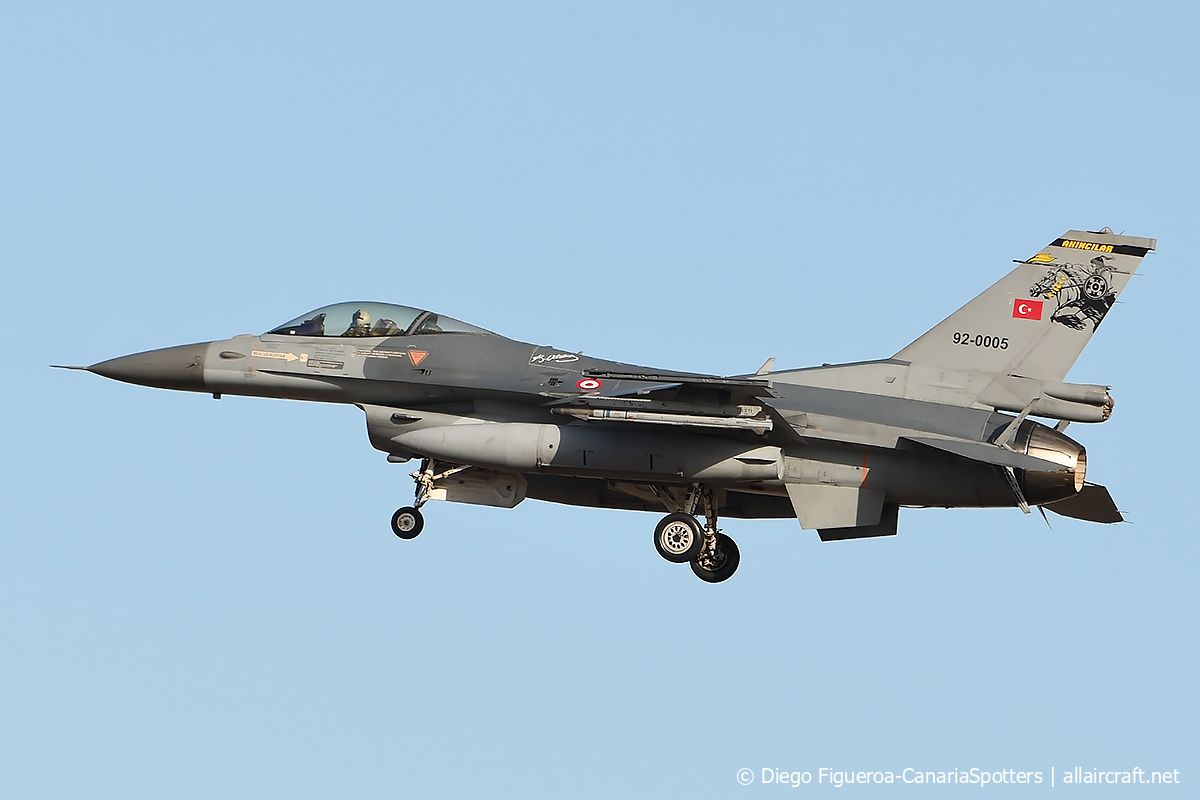 92-0005 (4R-106) 1992 General Dynamics F-16C