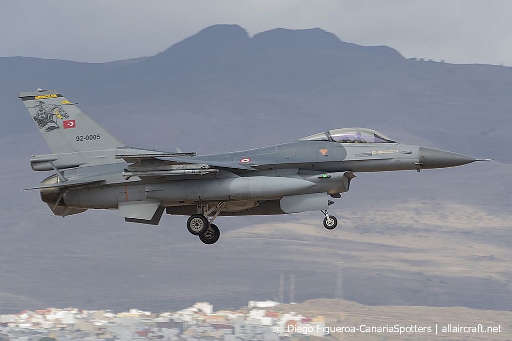 92-0005 (4R-106) 1992 General Dynamics F-16C