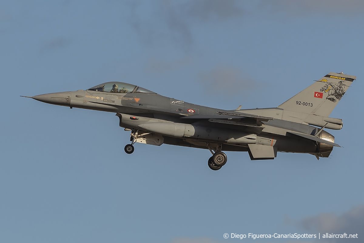 92-0013 (4R-114) 1992 General Dynamics F-16C