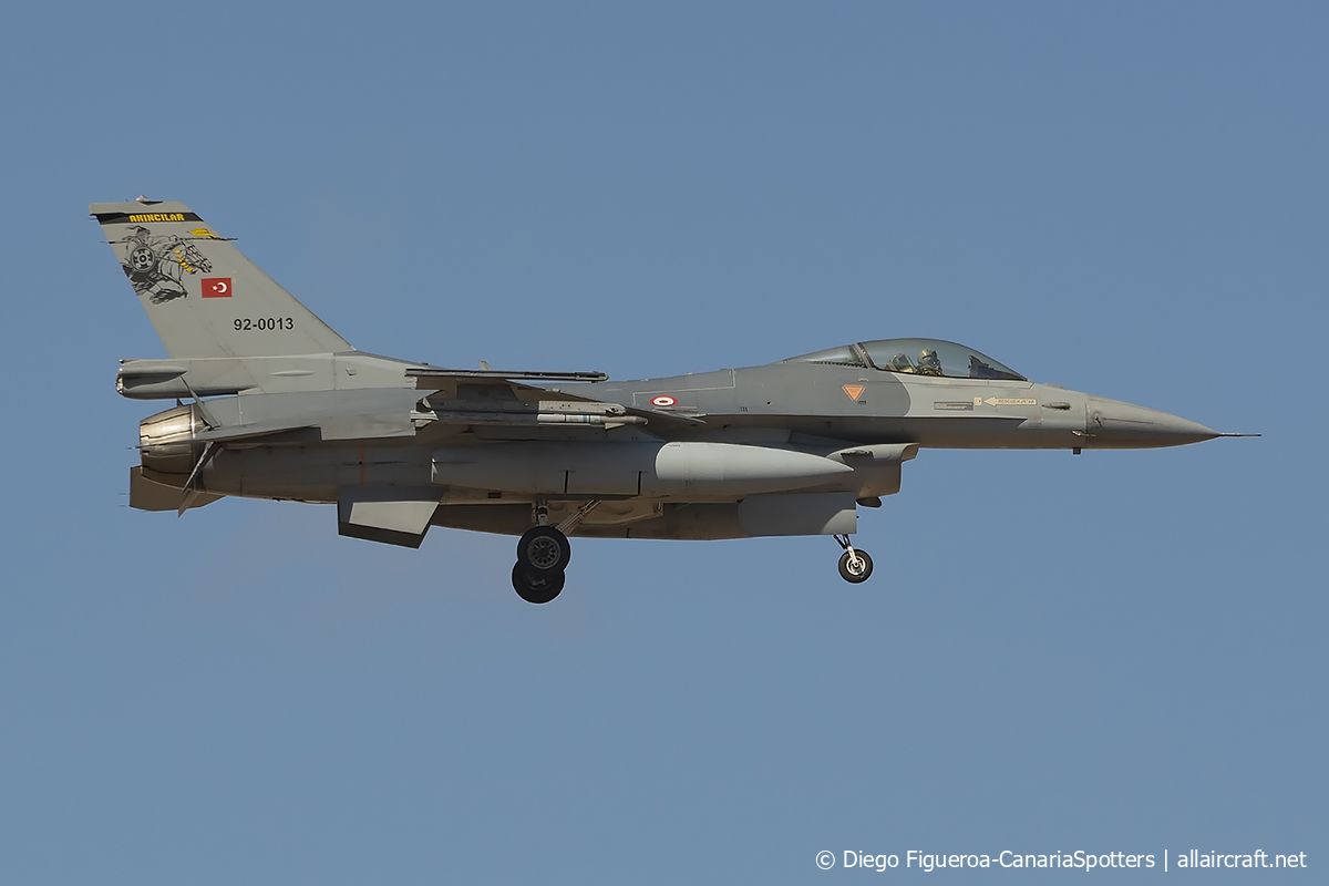 92-0013 (4R-114) 1992 General Dynamics F-16C