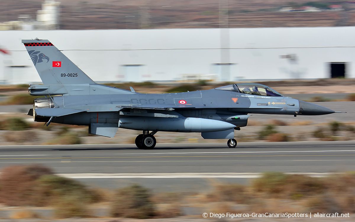 89-0025 (4R-43) General Dynamics F-16C Fighting Falcon