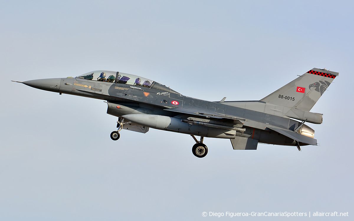 88-0015 (4S-11) 1988 General Dynamics F-16D Fighting Falcon