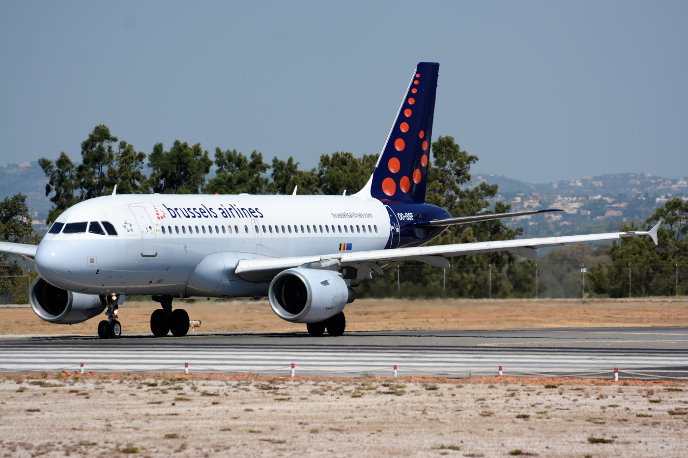 OO-SSE (2700) 2006 Airbus A319-111