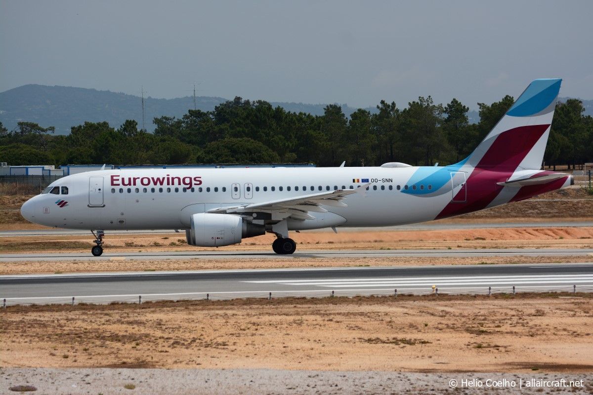 OO-SNN (4269) 2010 Airbus A320-214