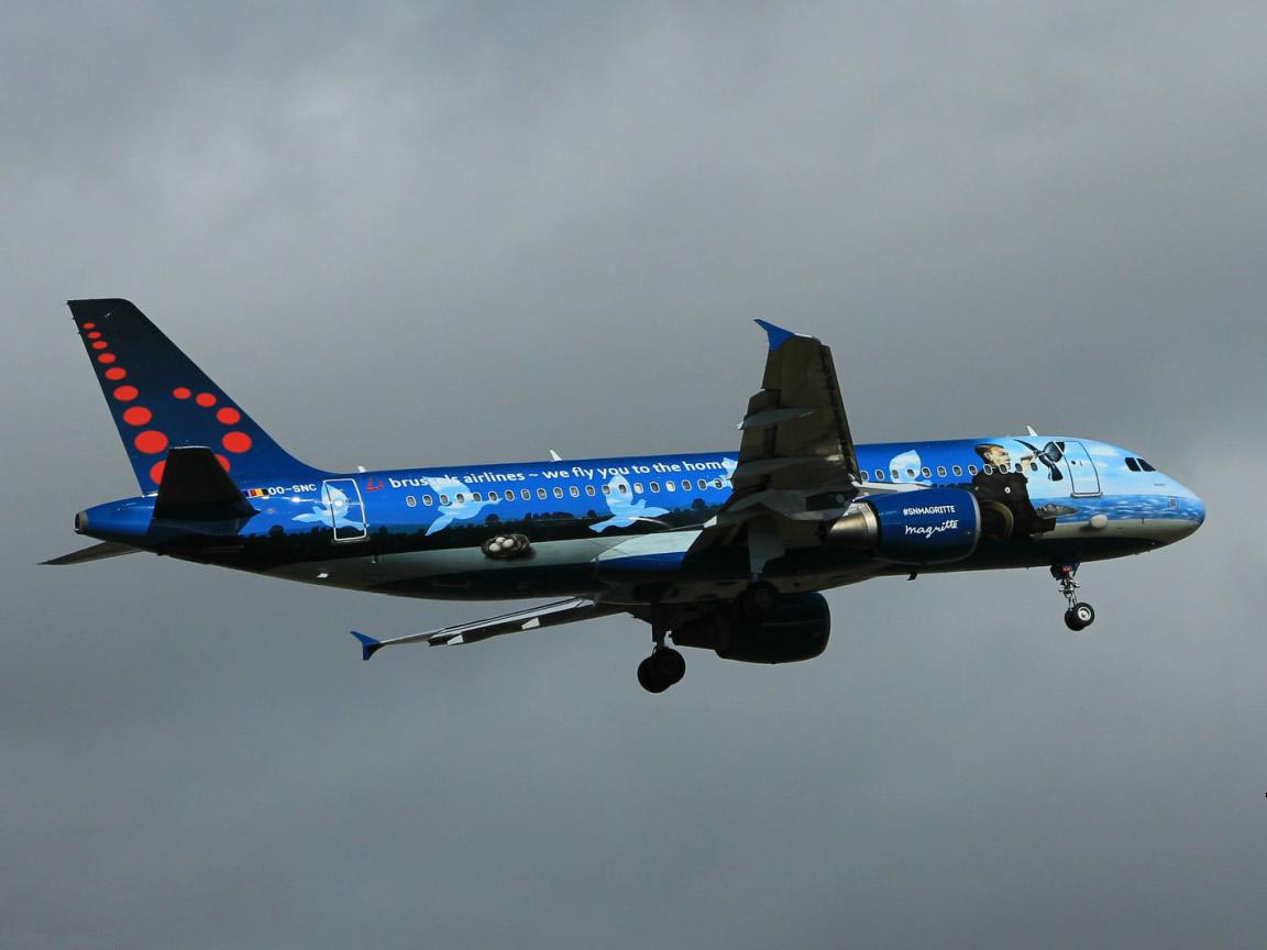 OO-SNC (1797) 2002 Airbus A320-214