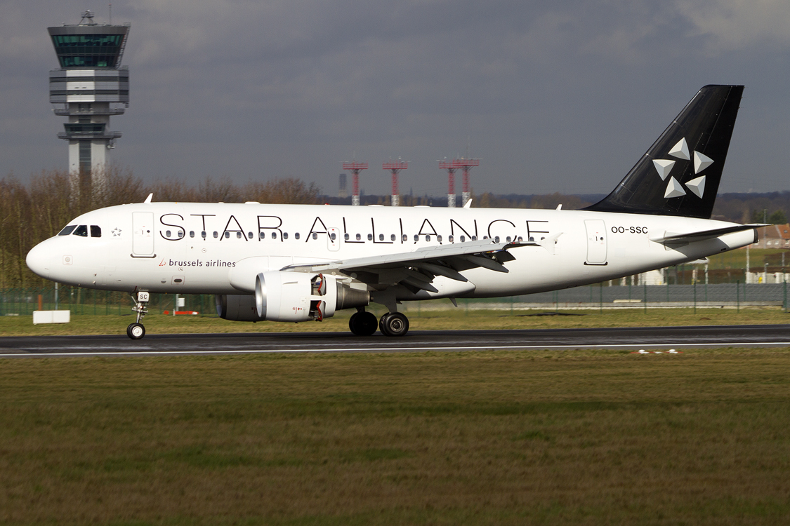 OO-SSC (cn 1086) Airbus A319-112