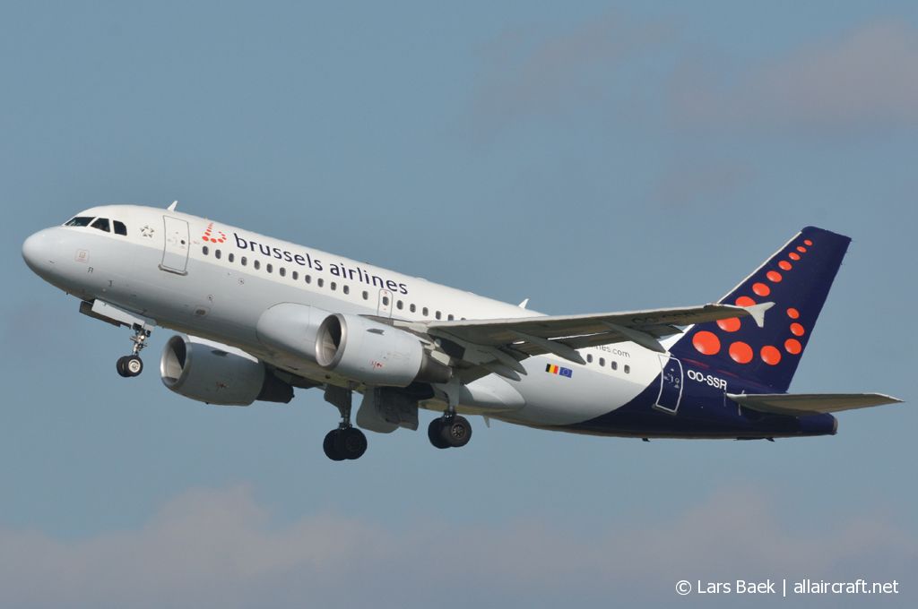OO-SSR (4275) 2010 Airbus A319-112
