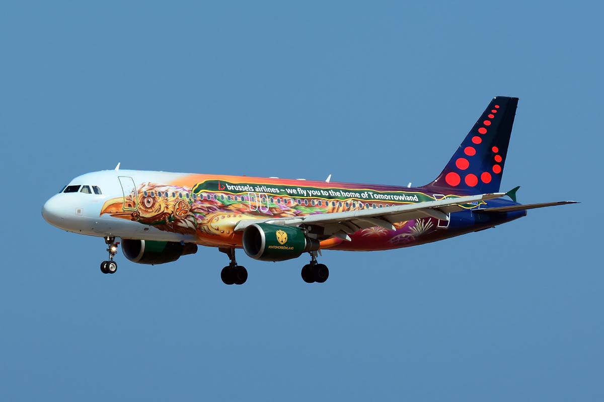 OO-SNF (2810) 2006 Airbus A320-214