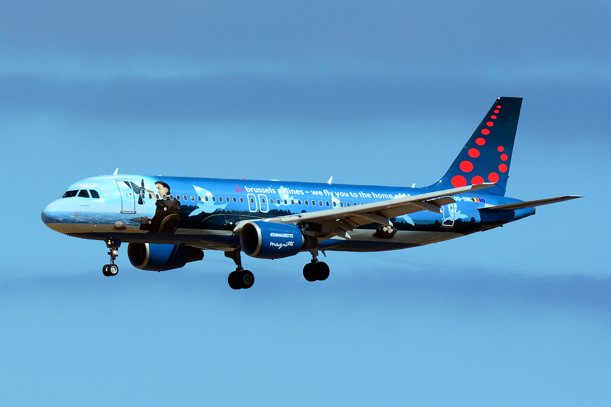 OO-SNC (1797) 2002 Airbus A320-214