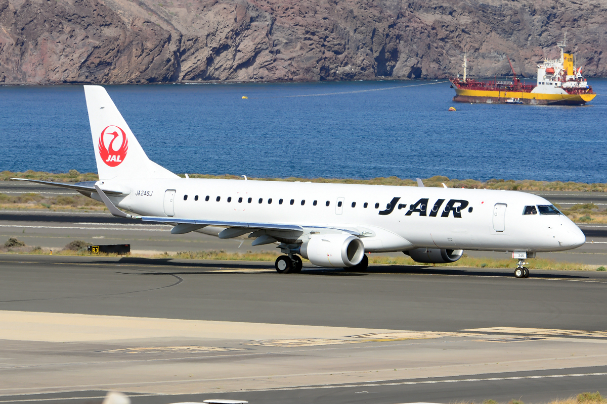 JA246J · Embraer 190-100STD · (LPA / GCLP)