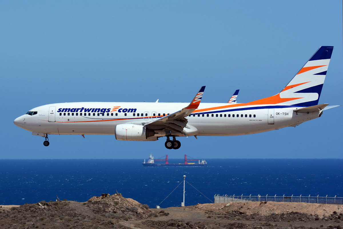 OK-TSH (28231) 2000 Boeing 737-804(WL)
