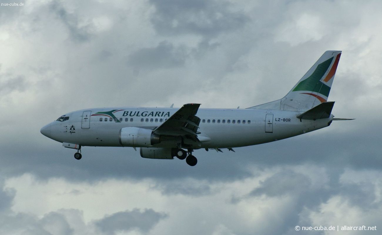 LZ-BOR (cn 25165) Boeing 737-548