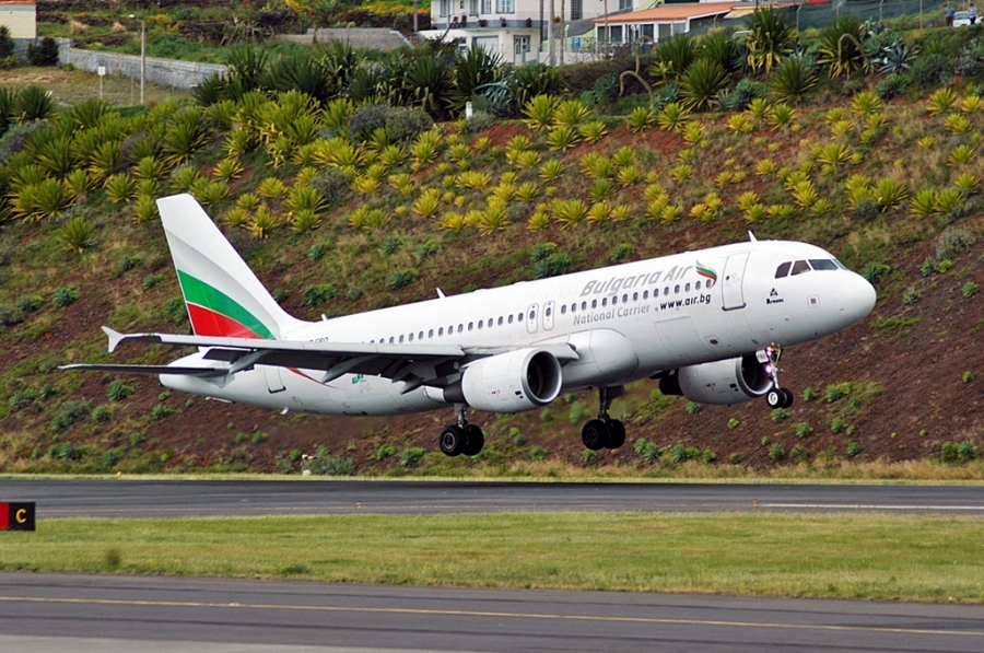 LZ-FBD (cn 2596) Airbus A320-214