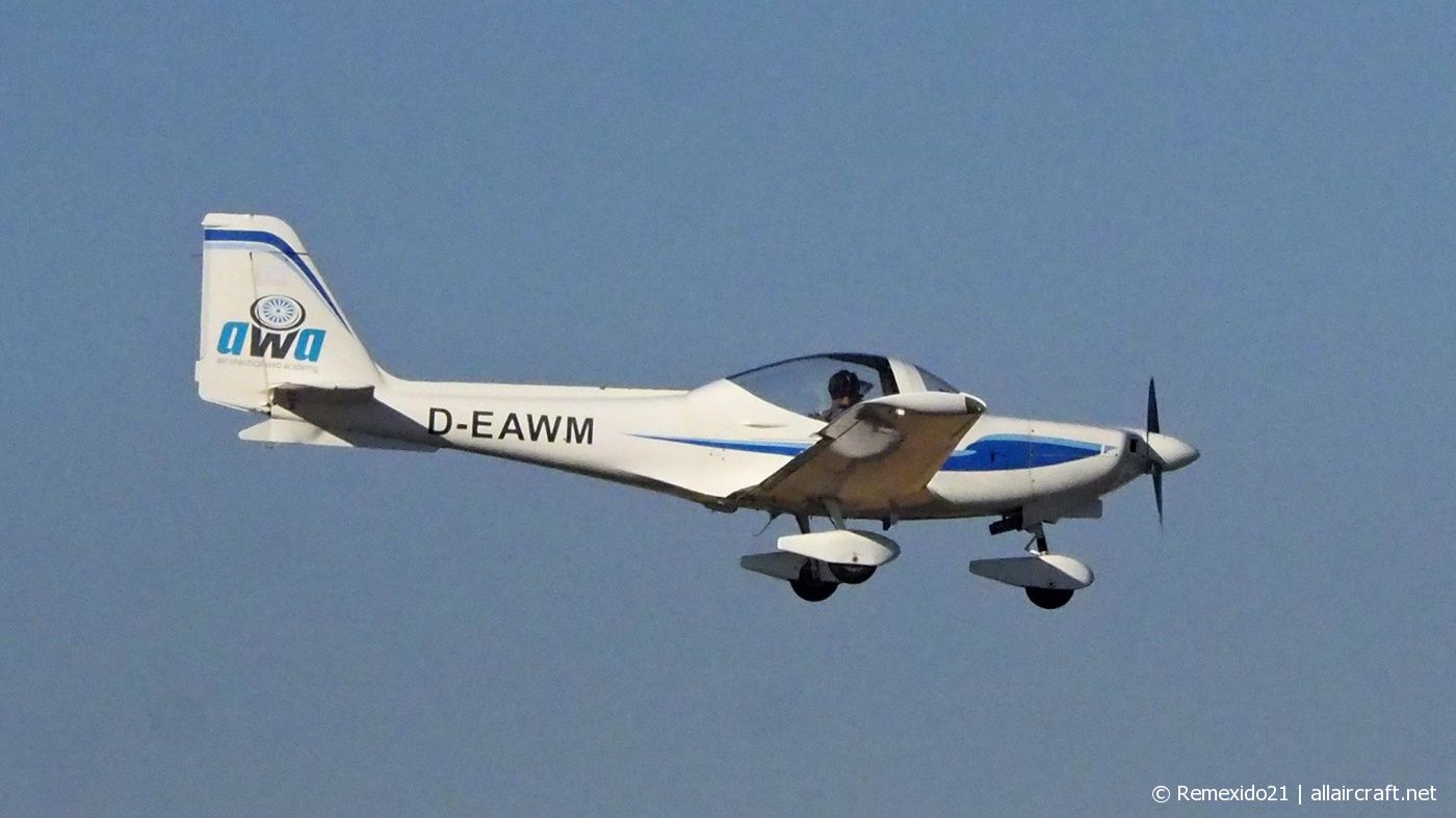 D-EAWM (82035/C) 1994 Grob G-115A