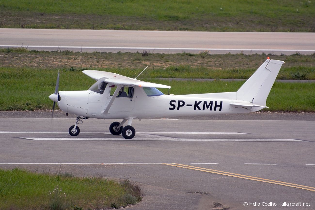 SP-KMH 1977 Cessna 152